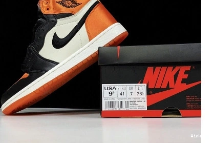 JORDAN AV3725-010 BACKBOARD RETRO SATIN 1 AIR SHATTERED WMNS 0822